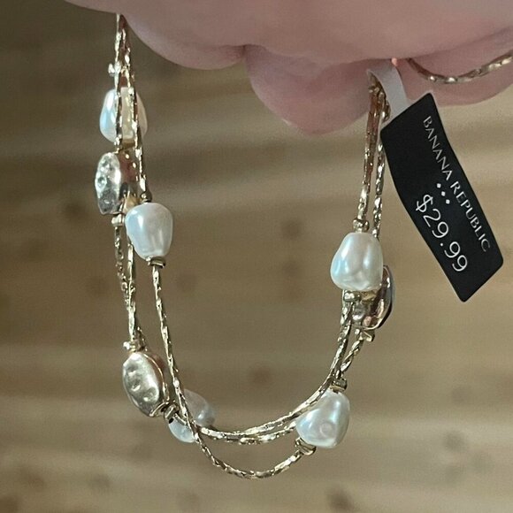 Banana Republic Gold And White - Picture 6 of 6